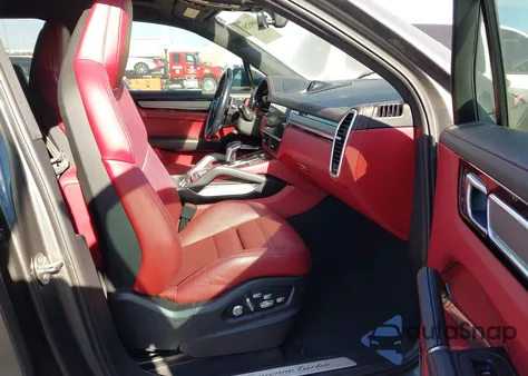 2019 Porsche Cayenne Turbo z USA, uszkodzony, nr VIN WP1AF2AY5KDA80649